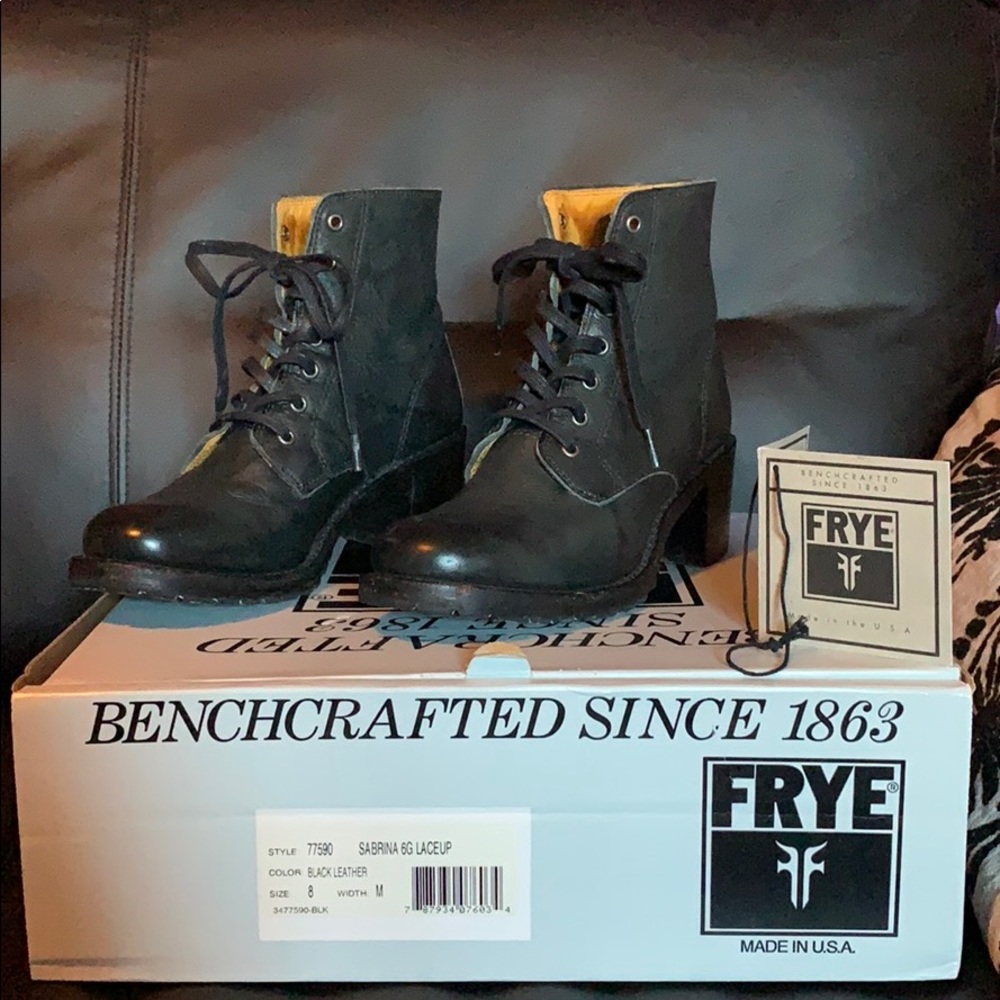 Frye Sabrina 6G Lacey Black